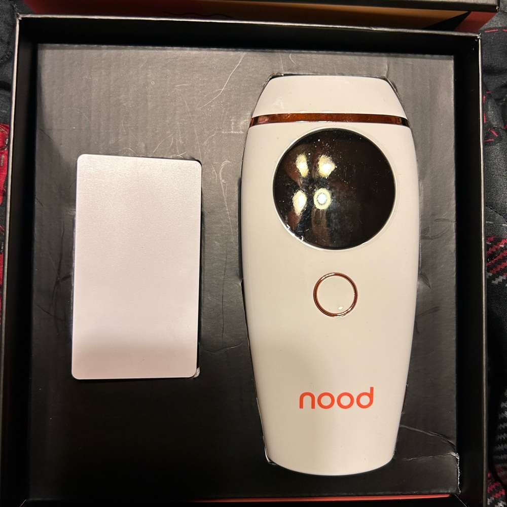 Nood The Flasher v2.0 at home laser hair removal